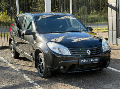 Автомобиль с пробегом Renault Sandero в городе Ижевск ДЦ - Автосалон ZIPPA AUTO на Песочной