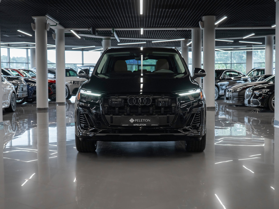 Автомобиль с пробегом Audi Q7 в городе Москва ДЦ - PELETON ELECTRO