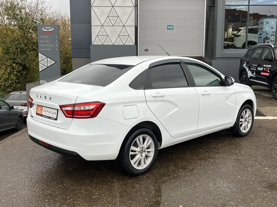 Автомобиль с пробегом LADA Vesta в городе Казань ДЦ - EXPOCAR КАЗАНЬ