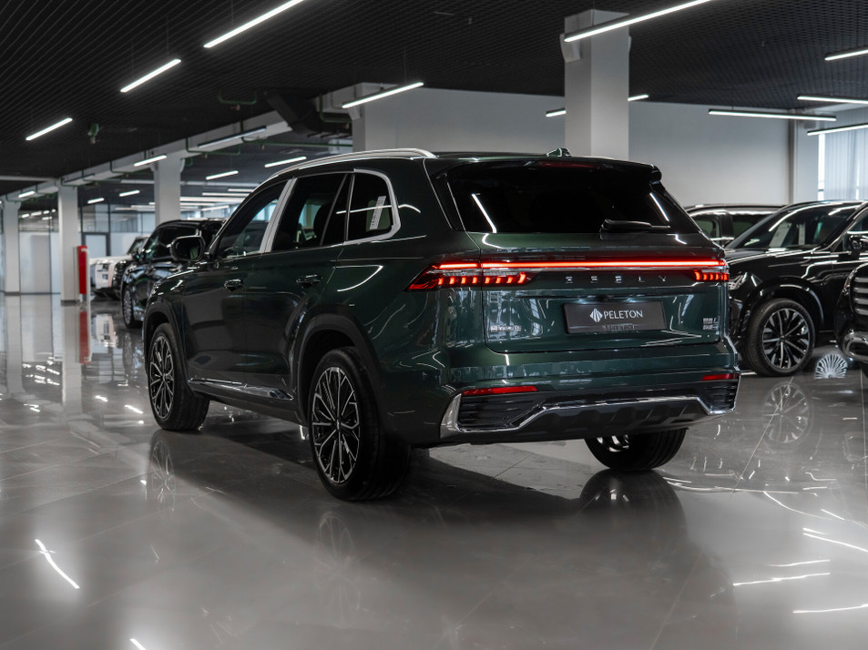Автомобиль с пробегом Geely Monjaro в городе Москва ДЦ - PELETON Юг