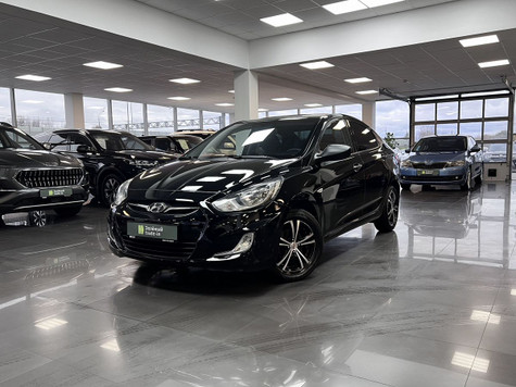 Автомобиль с пробегом Hyundai Solaris в городе Тверь ДЦ - Зелёный trade-in Кривцово