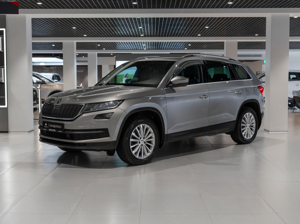 Автомобиль с пробегом SKODA Kodiaq в городе Москва ДЦ - PELETON Юг