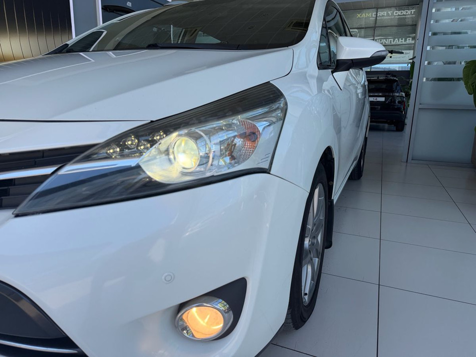 Автомобиль с пробегом Toyota Verso в городе Таганрог ДЦ - Гедон-Юг