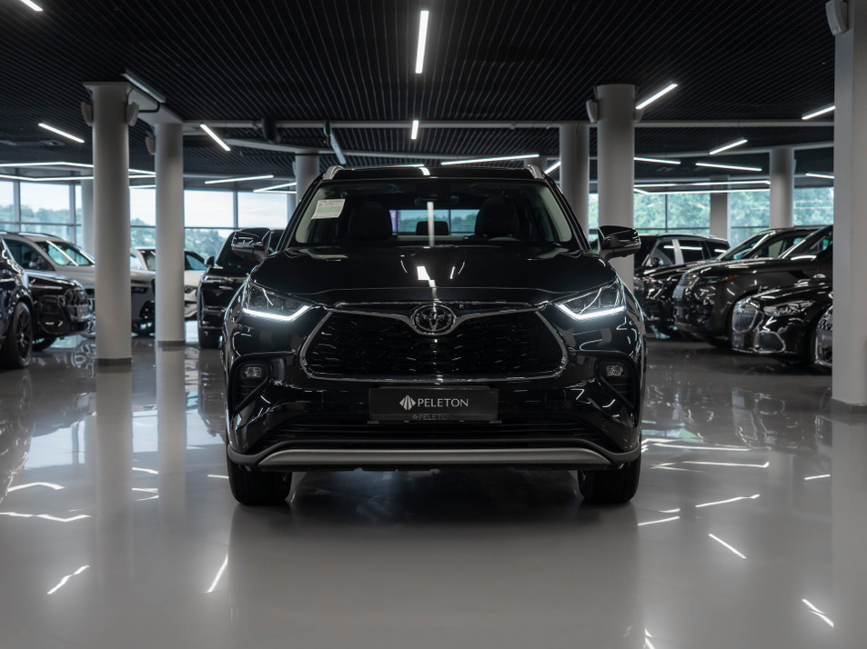 Автомобиль с пробегом Toyota Highlander в городе Москва ДЦ - PANGO&nbsp;Центр PELETON
