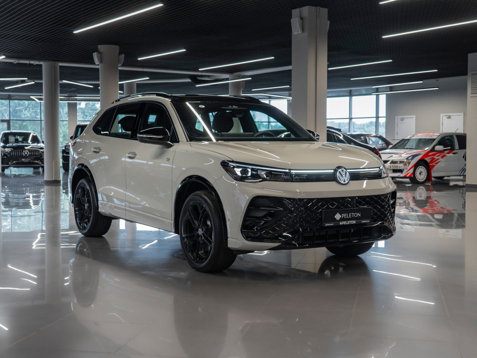 Автомобиль с пробегом Volkswagen Tiguan в городе Москва ДЦ - PANGO Центр PELETON
