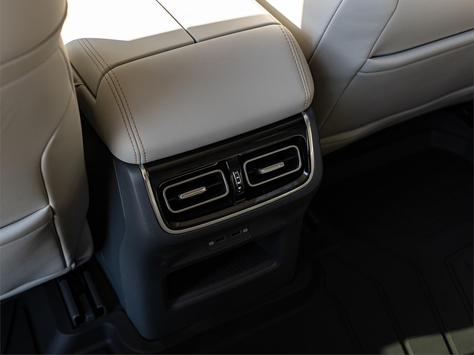 Новый автомобиль GAC GS8 GL (5 мест) в городе Москва ДЦ - GAC БИЗНЕС КАР Левобережный