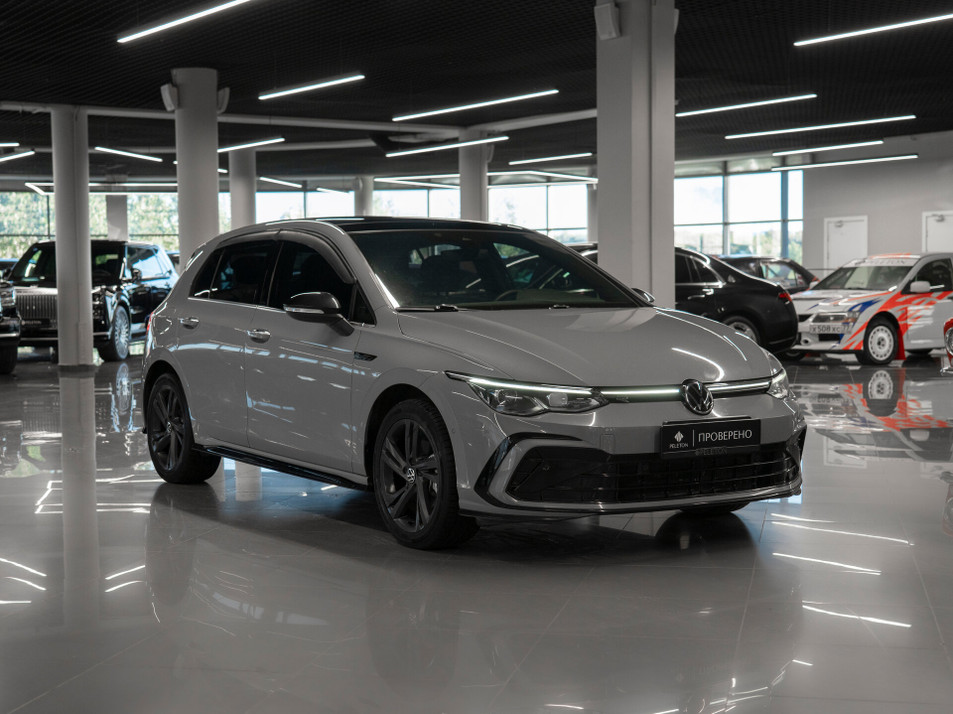 Автомобиль с пробегом Volkswagen Golf в городе Москва ДЦ - PANGO Центр PELETON