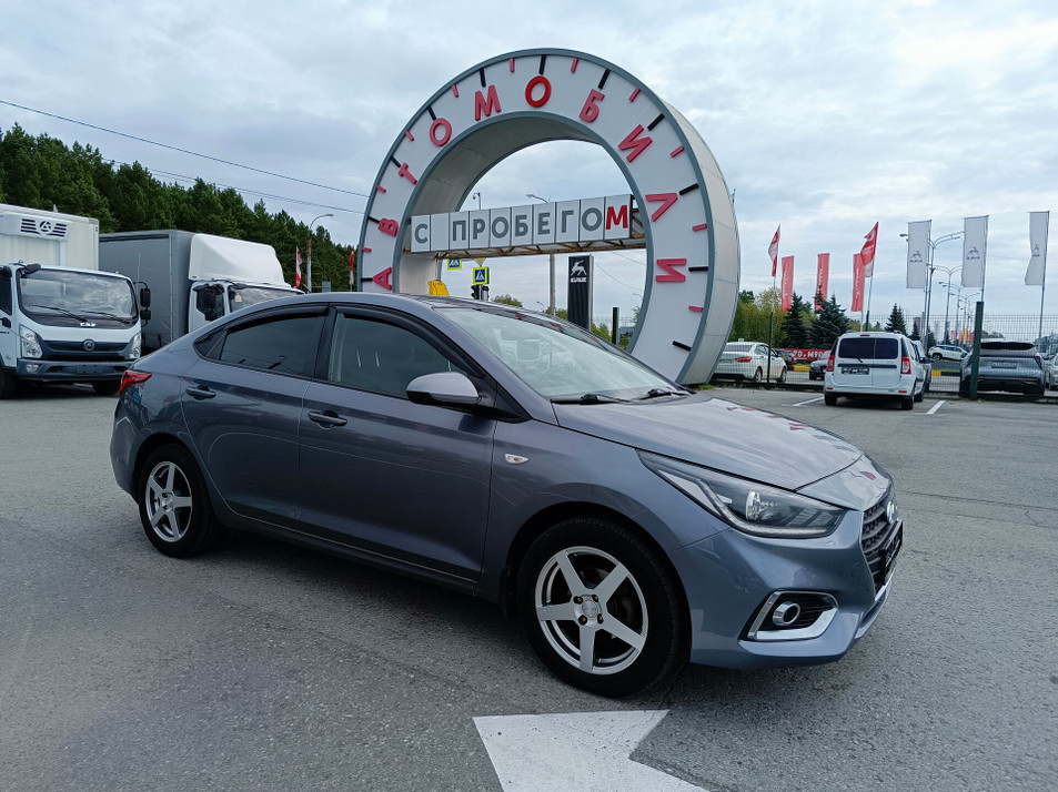 Автомобиль с пробегом Hyundai Solaris в городе Тюмень ДЦ - PANGO Центр Автоград