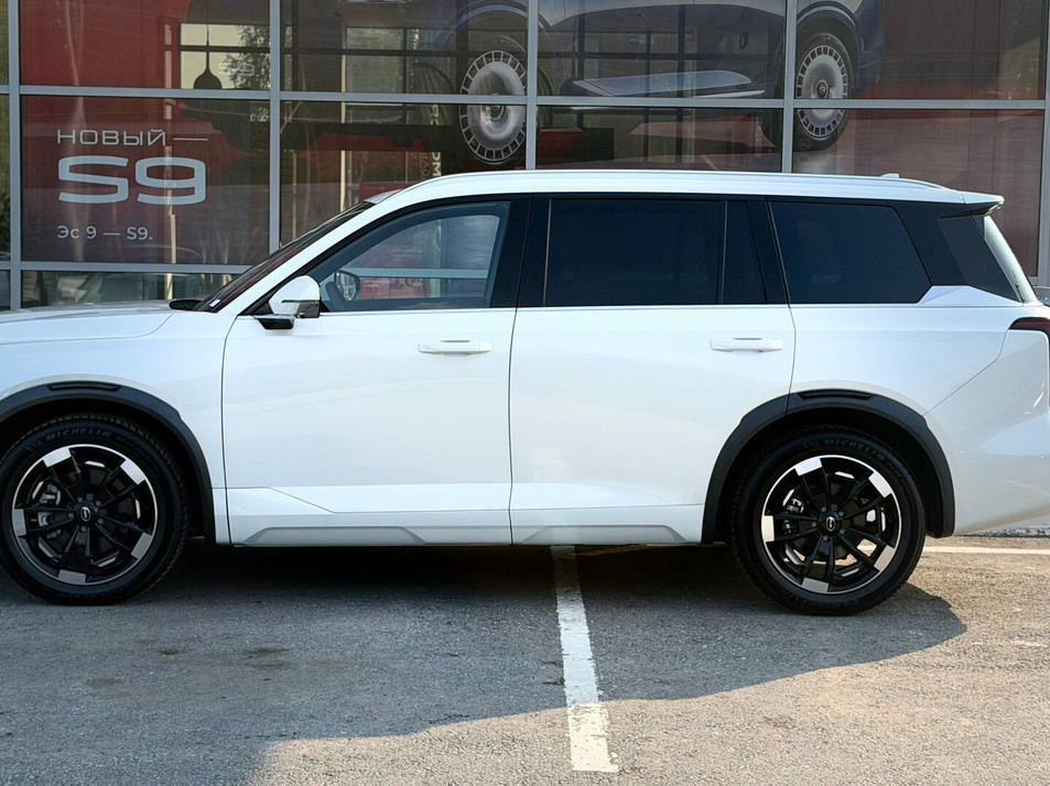 Новый автомобиль GAC GS8 GX Traveller в городе Сургут ДЦ - GAC Автоуниверсал