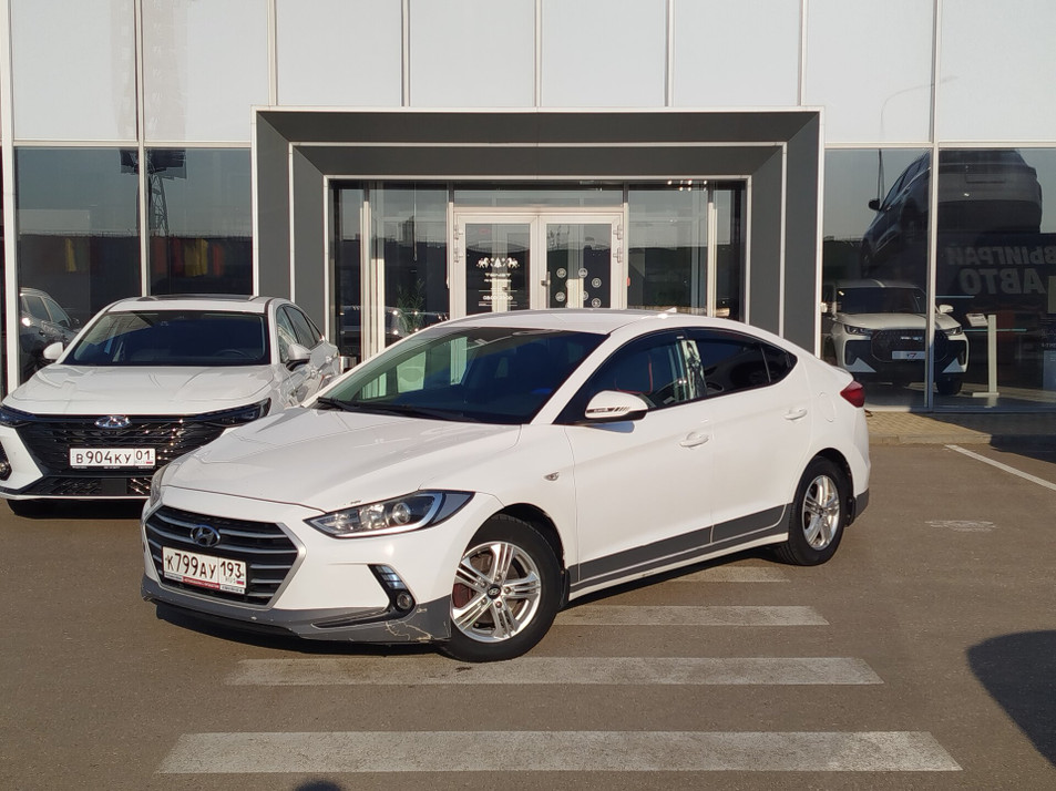 Автомобиль с пробегом Hyundai Elantra в городе Краснодар ДЦ - PANGO Центр РВ Сервис