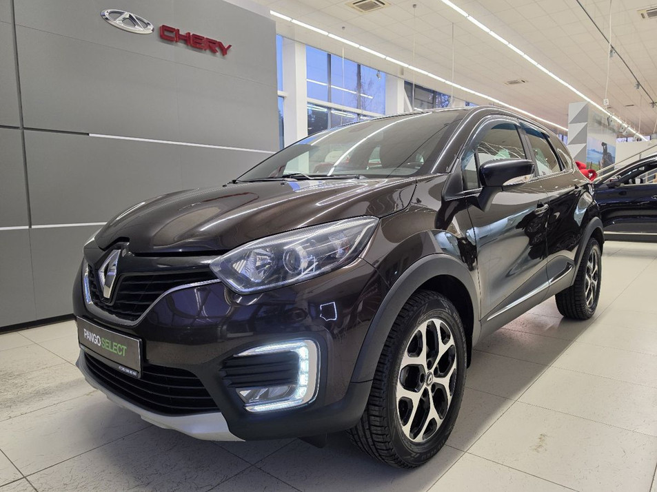 Автомобиль с пробегом Renault Kaptur в городе Екатеринбург ДЦ - PANGO Центр Автобан