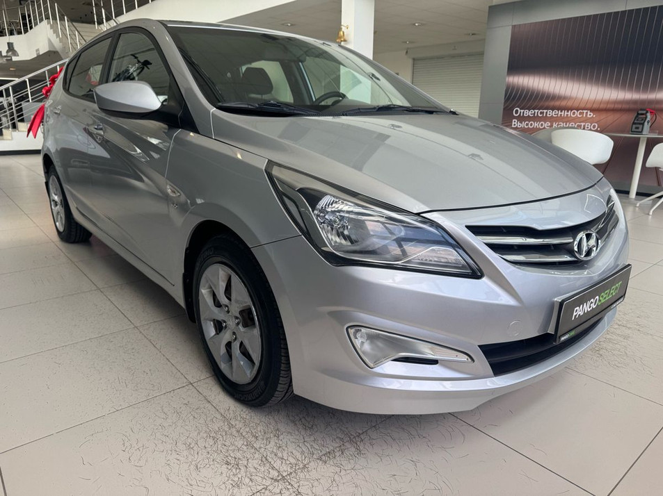 Автомобиль с пробегом Hyundai Solaris в городе Екатеринбург ДЦ - PANGO Центр Автобан