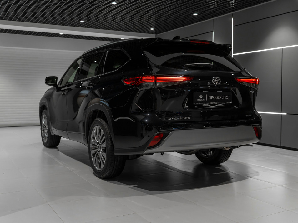 Автомобиль с пробегом Toyota Highlander в городе Москва ДЦ - PELETON Юг