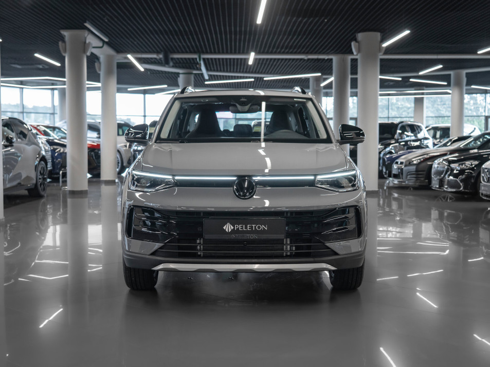 Автомобиль с пробегом Volkswagen Tharu XR в городе Москва ДЦ - PELETON Юг