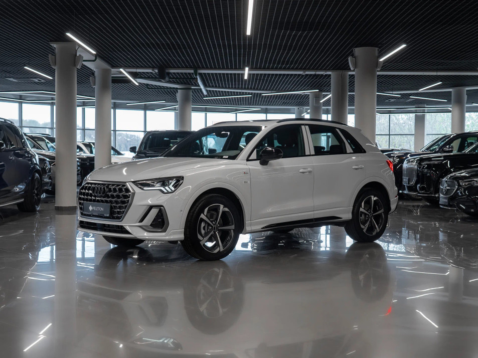 Автомобиль с пробегом Audi Q3 в городе Москва ДЦ - PELETON Юг