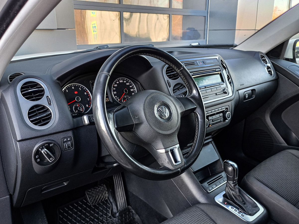 Автомобиль с пробегом Volkswagen Tiguan в городе Казань ДЦ - КАН АВТО Казань