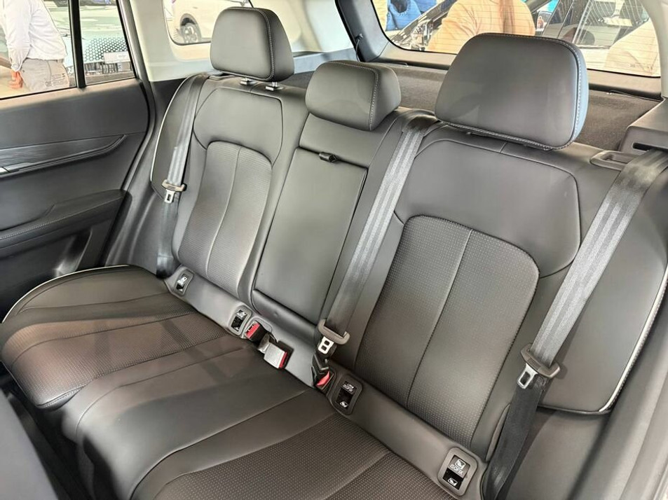 Новый автомобиль JELAND J6 Престиж в городе Нижний Новгород ДЦ - Jeland