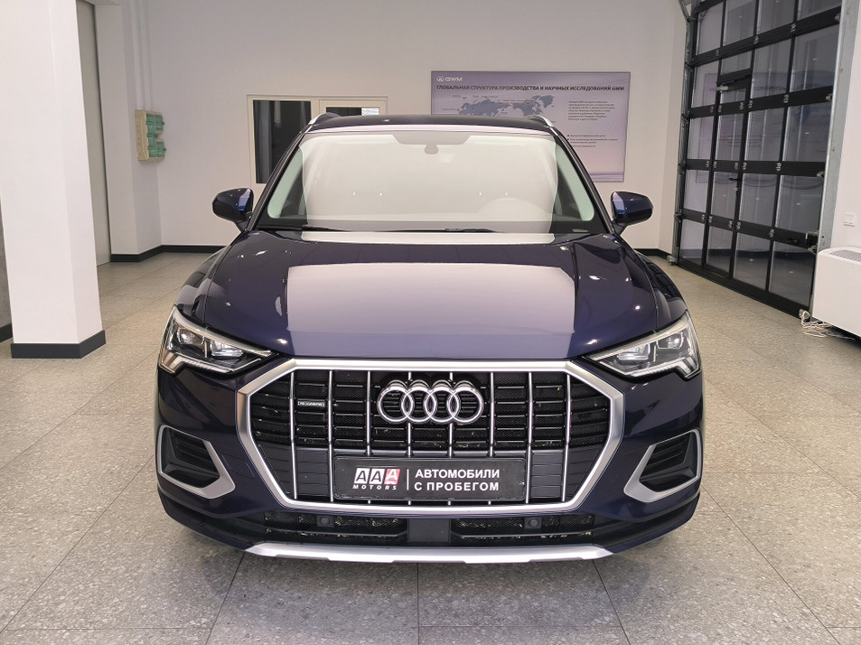 Автомобиль с пробегом Audi Q3 в городе Краснодар ДЦ - ААА Моторс Краснодар