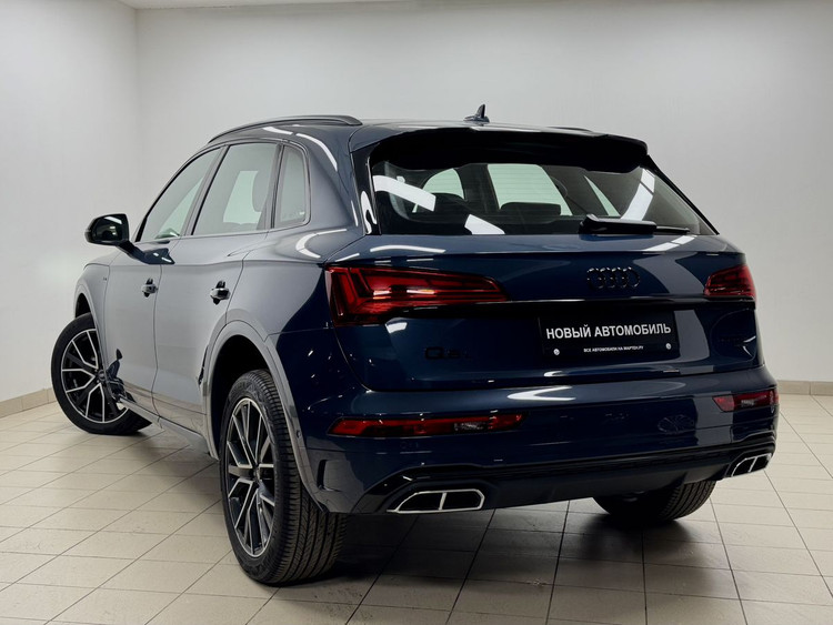 Автомобиль с пробегом Audi Q5 в городе Вологда ДЦ - Мартен. Автомобили с пробегом