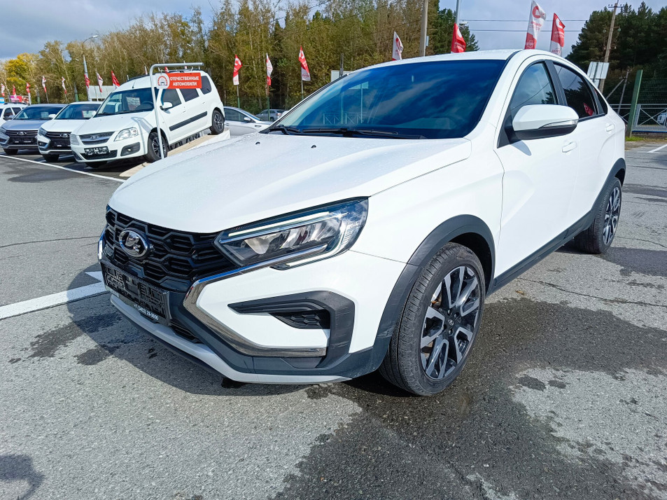 Автомобиль с пробегом LADA Vesta в городе Тюмень ДЦ - PANGO Центр Автоград