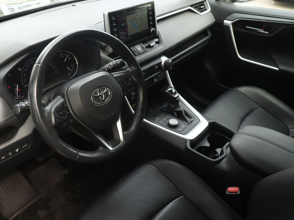 Автомобиль с пробегом Toyota RAV4 в городе Казань ДЦ - КАЭ Toyota Оренбургский тракт