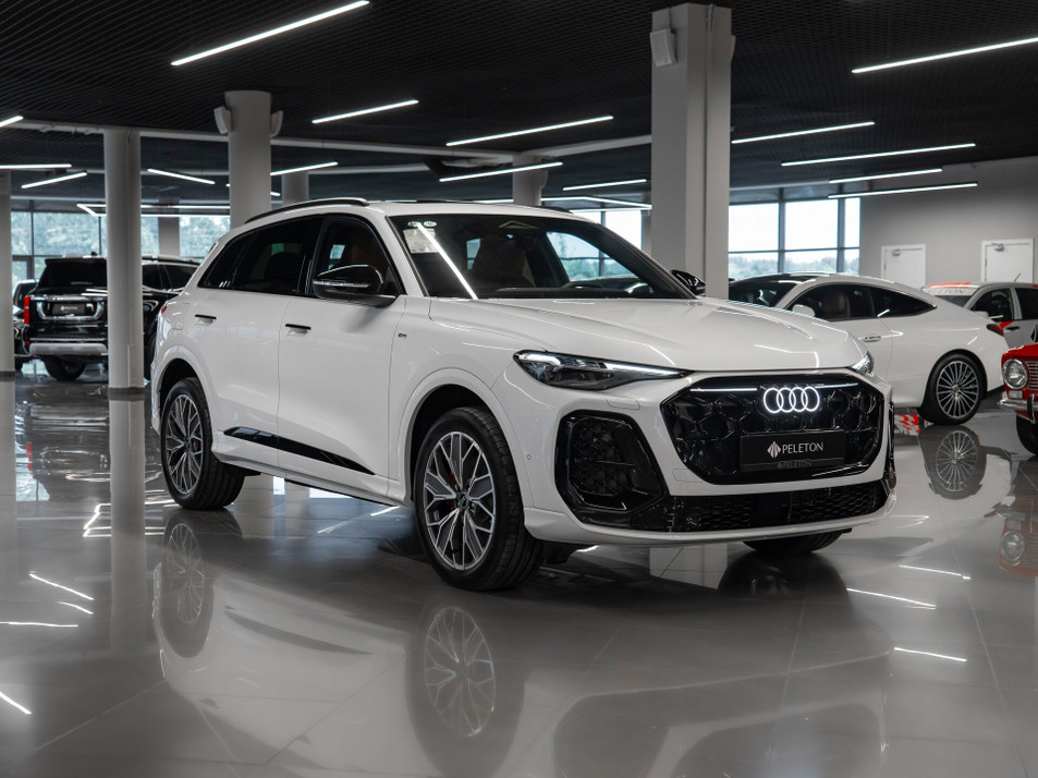 Автомобиль с пробегом Audi Q5 в городе Москва ДЦ - PANGO Центр PELETON