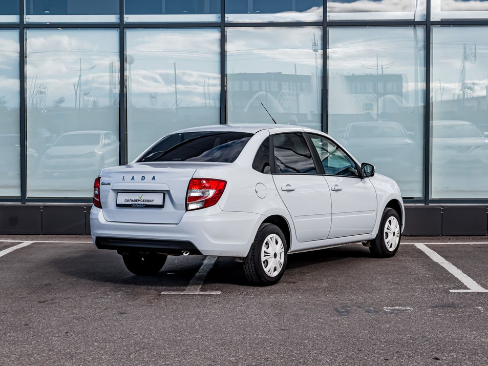 Автомобиль с пробегом LADA Granta в городе Магнитогорск ДЦ - СИЛЬВЕР.SELECT 113