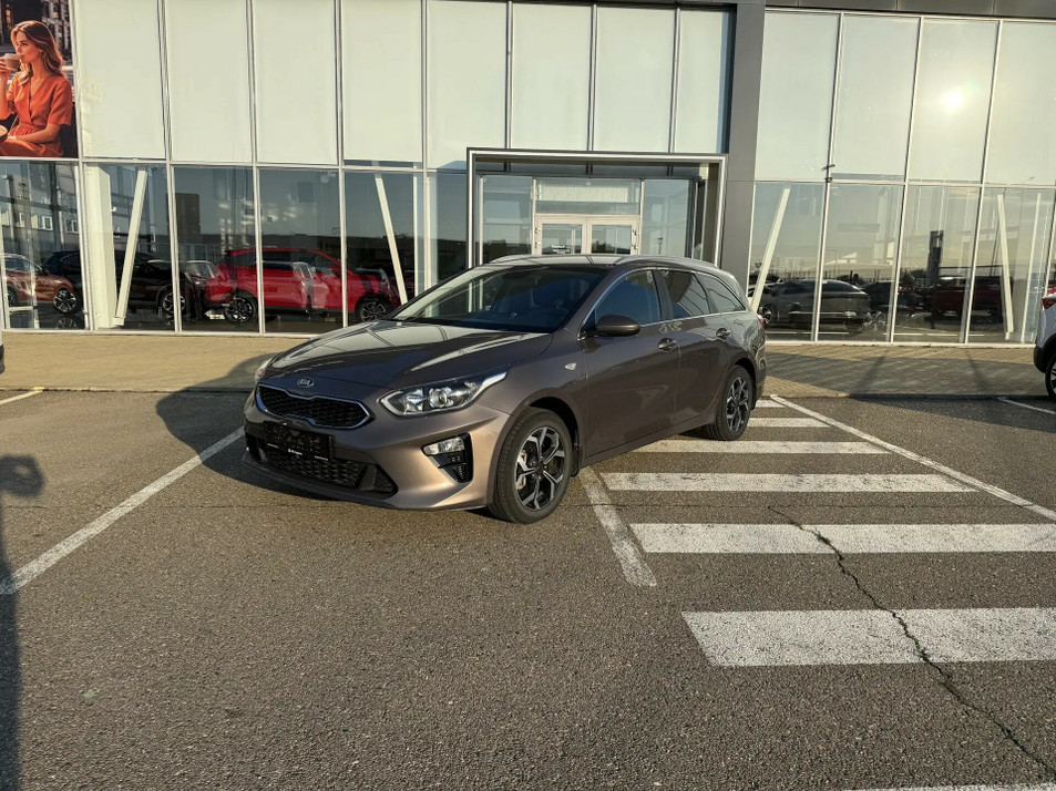 Автомобиль с пробегом Kia Ceed в городе Краснодар ДЦ - PANGO Центр РВ Сервис