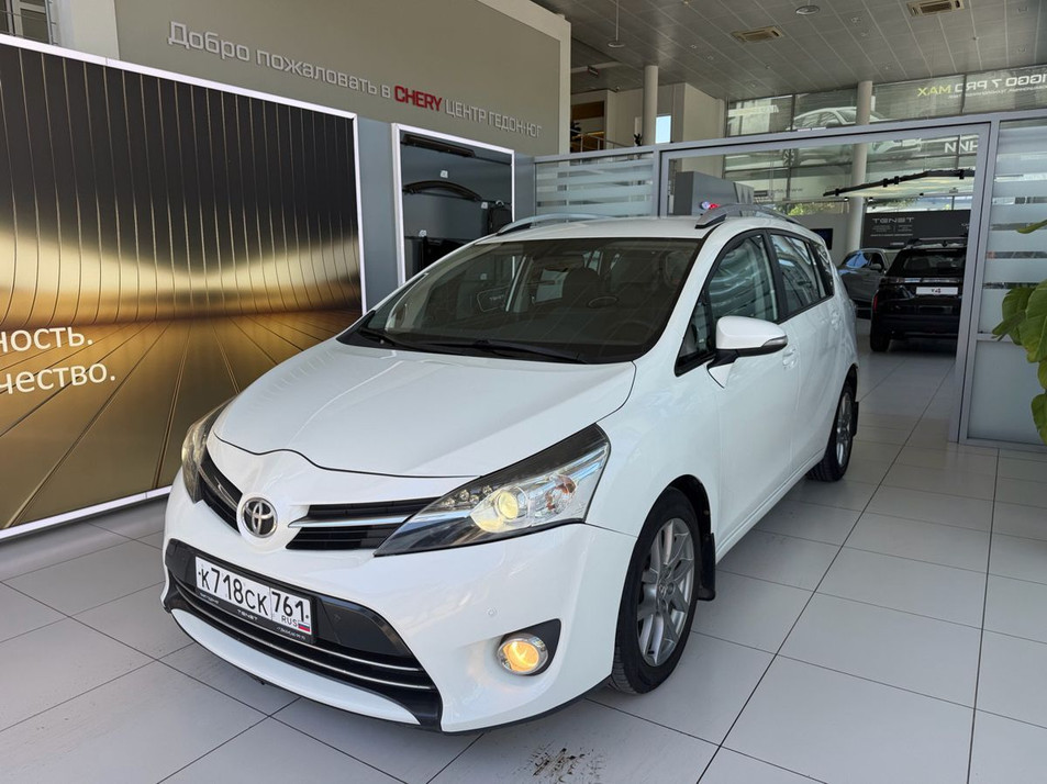 Автомобиль с пробегом Toyota Verso в городе Таганрог ДЦ - Гедон-Юг
