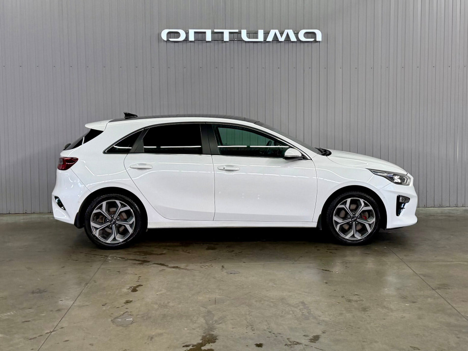 Автомобиль с пробегом Kia Ceed в городе Краснодар ДЦ - PANGO Центр Оптима Кубань