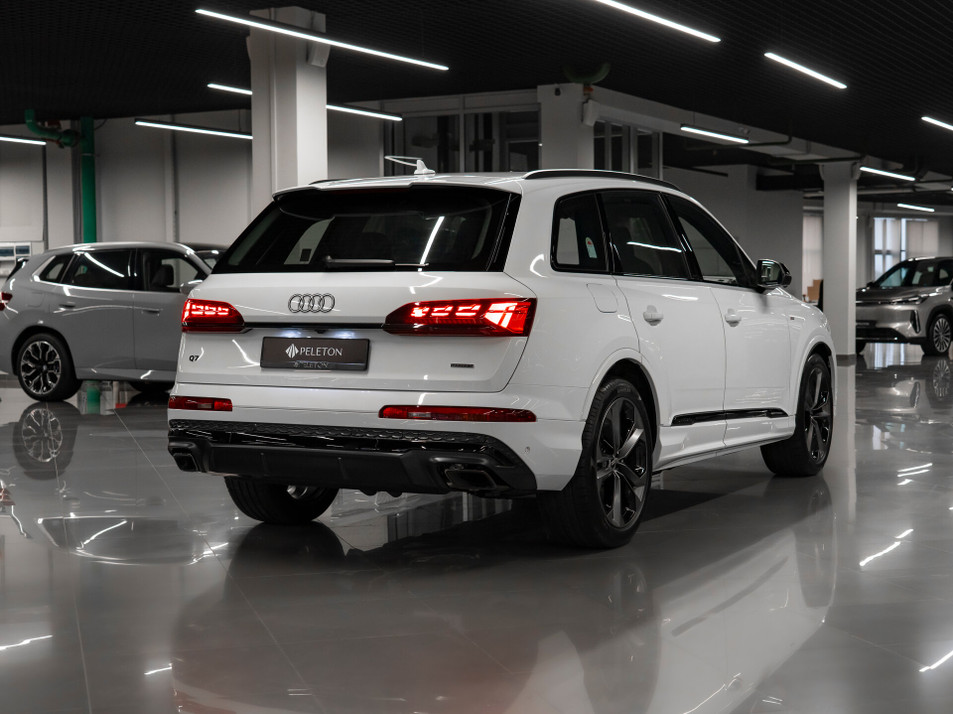 Автомобиль с пробегом Audi Q7 в городе Москва ДЦ - PELETON ELECTRO