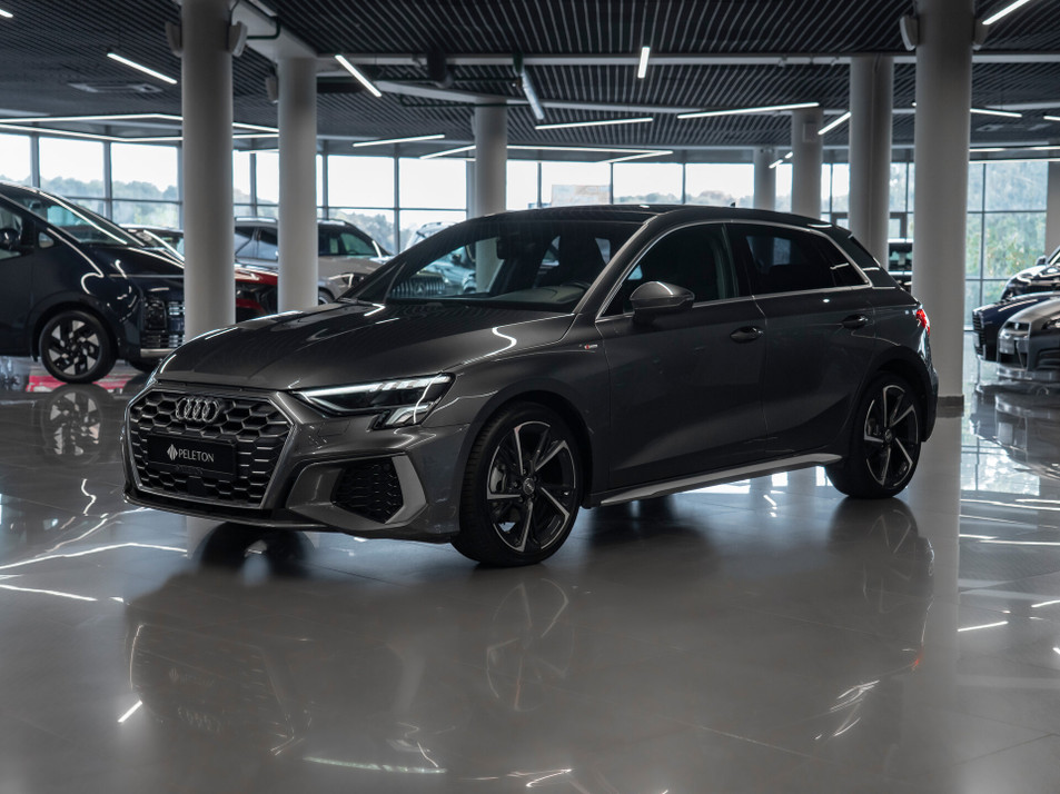 Автомобиль с пробегом Audi A3 в городе Москва ДЦ - PANGO&nbsp;Центр PELETON