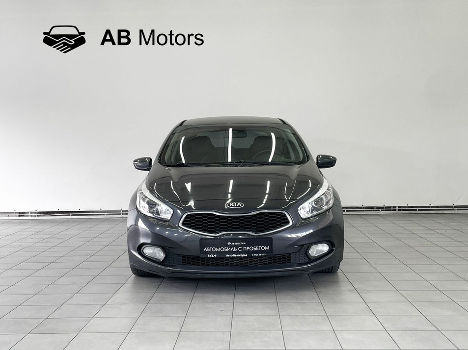 Автомобиль с пробегом Kia Ceed в городе Старый Оскол ДЦ - PANGO Центр АвтоБелогорье