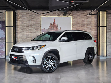Автомобиль с пробегом Toyota Highlander в городе Яблоновский ДЦ - Автосалон 100 машин