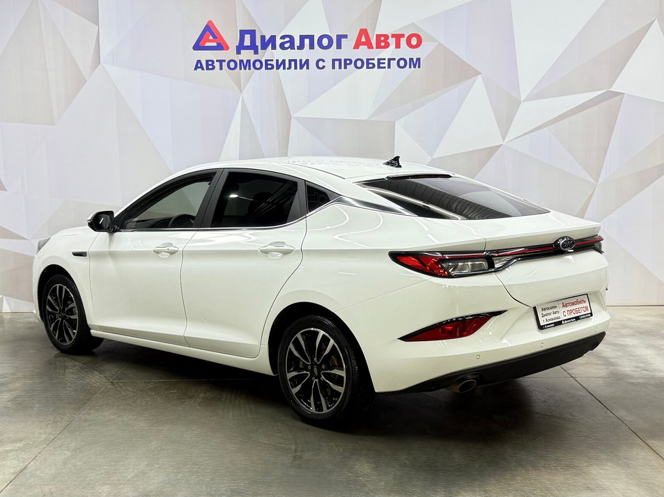 Автомобиль с пробегом JAC J7 в городе Азнакаево ДЦ - Диалог-авто Азнакаево ул. Шайхутдинова