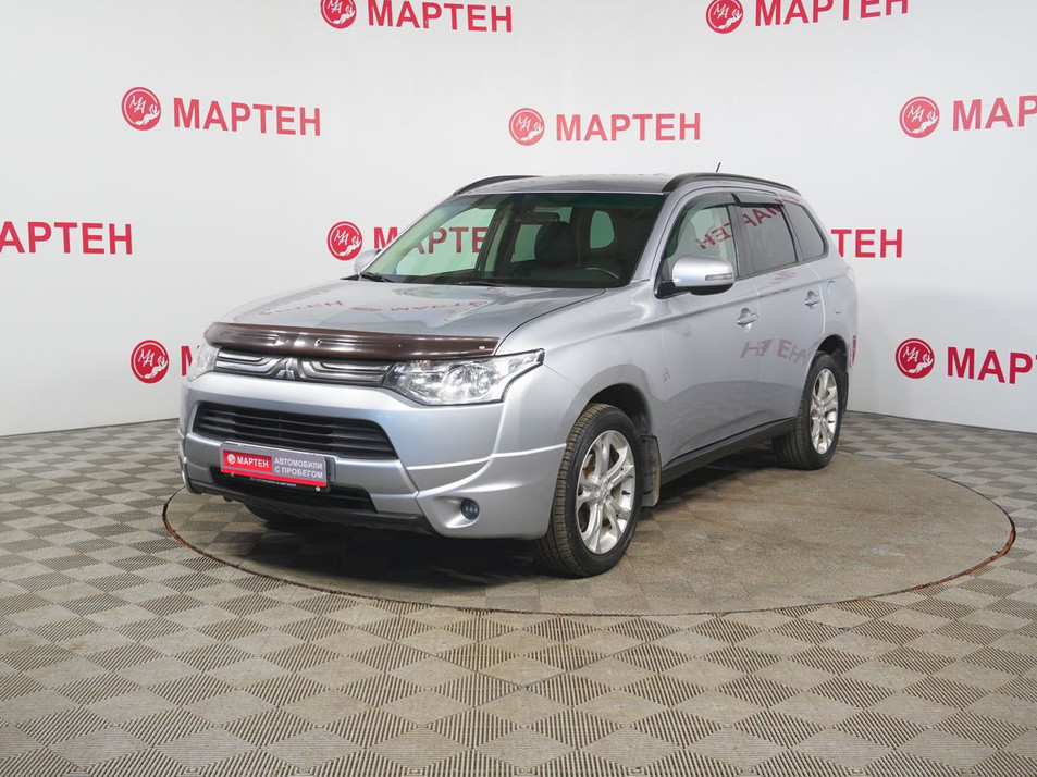Автомобиль с пробегом Mitsubishi Outlander в городе Вологда ДЦ - Мартен. Автомобили с пробегом
