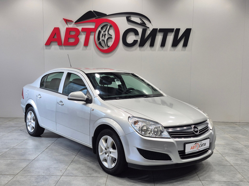 Автомобиль с пробегом Opel Astra в городе Воронеж ДЦ - ЧЕРИ ЦЕНТР АВТО СИТИ ЮГО-ЗАПАД