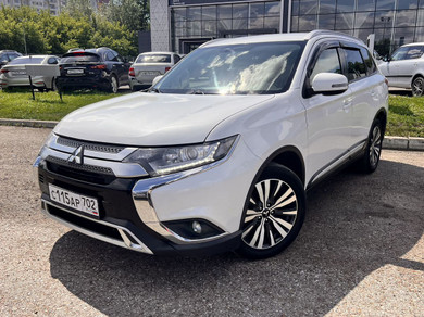 Автомобиль с пробегом Mitsubishi Outlander в городе Уфа ДЦ - Чери АвтоПремьер