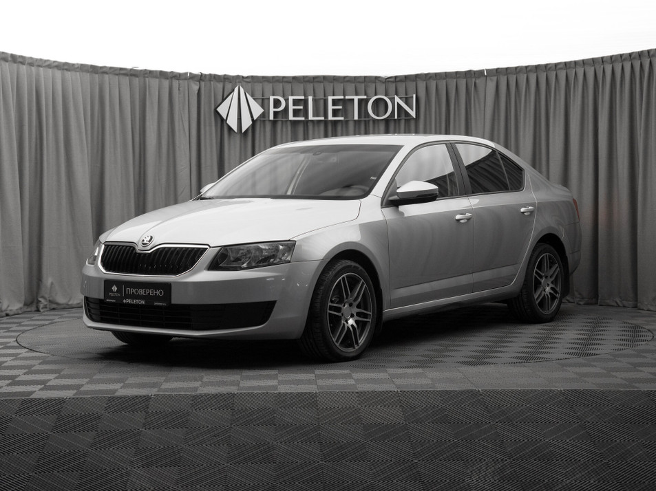 Автомобиль с пробегом SKODA Octavia в городе Москва ДЦ - PELETON Юг