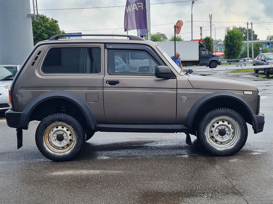 Автомобиль с пробегом LADA 2121 (4x4) в городе Москва ДЦ - Квазар