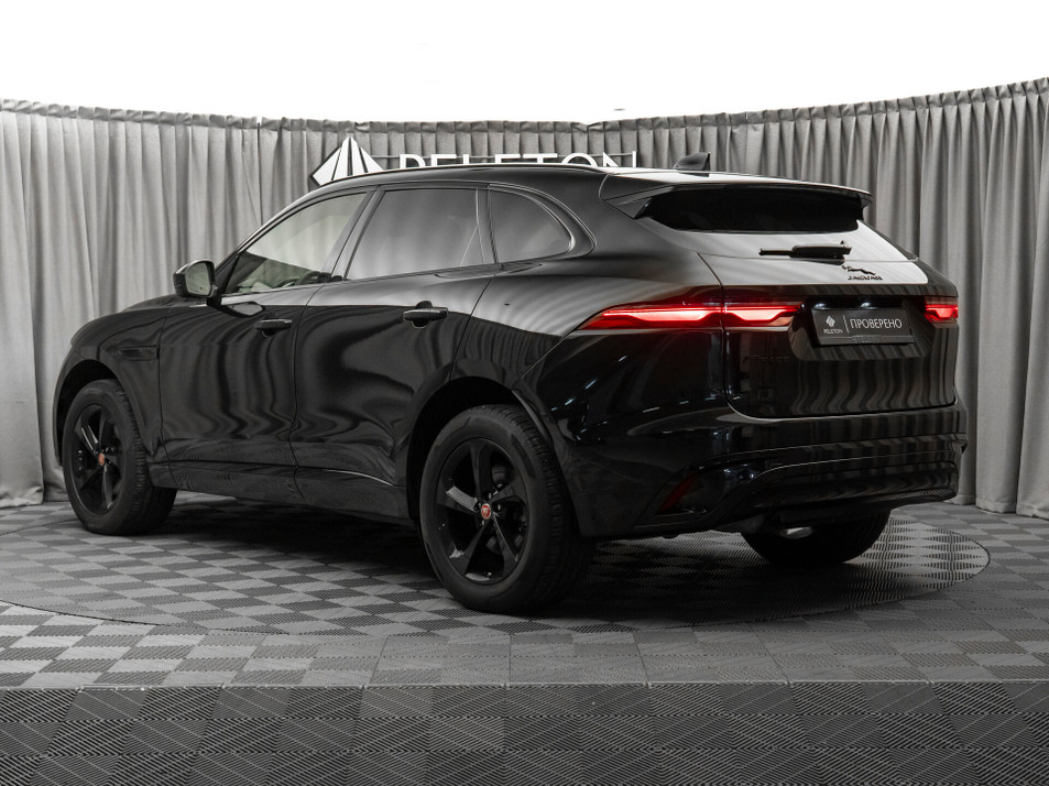 Автомобиль с пробегом Jaguar F-Pace в городе Москва ДЦ - PANGO&nbsp;Центр PELETON