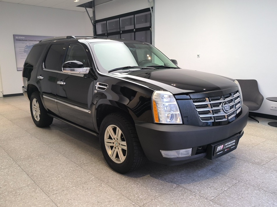 Автомобиль с пробегом Cadillac Escalade в городе Краснодар ДЦ - ААА Моторс Краснодар