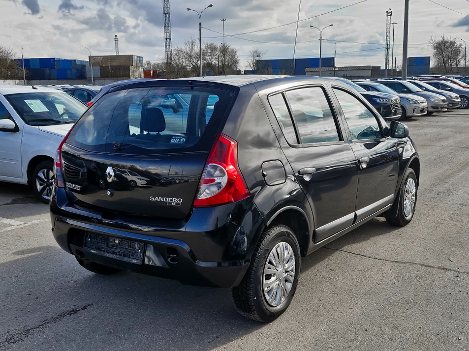 Автомобиль с пробегом Renault Sandero в городе Нижний Новгород ДЦ - PANGO Центр Нижегородец