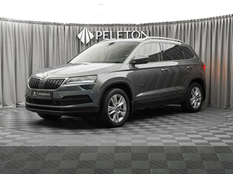 Автомобиль с пробегом SKODA Karoq в городе Москва ДЦ - PELETON Юг