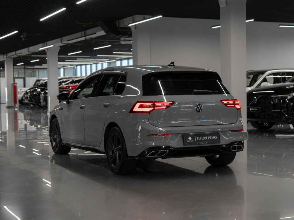 Автомобиль с пробегом Volkswagen Golf в городе Москва ДЦ - PANGO Центр PELETON