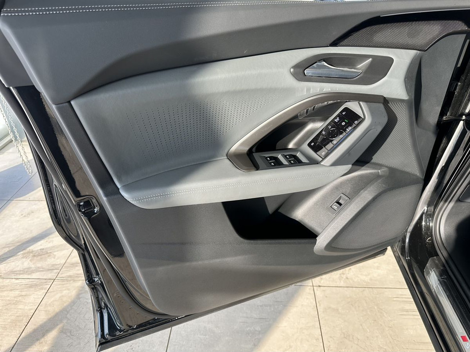 Автомобиль с пробегом Audi Q5 в городе Липецк ДЦ - PANGO Центр Руль Авто