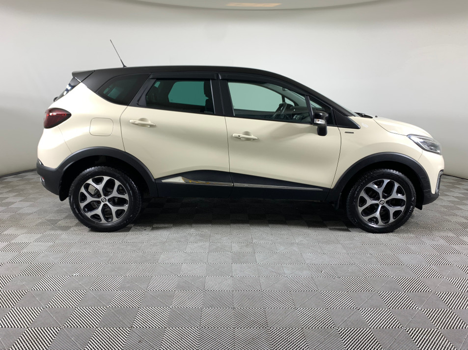 Автомобиль с пробегом Renault Kaptur в городе Одинцово ДЦ - ТЦ Кунцево