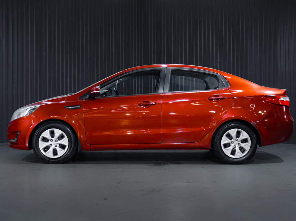 Автомобиль с пробегом Kia Rio в городе Тюмень ДЦ - PANGO Центр Авторитейл Диамант