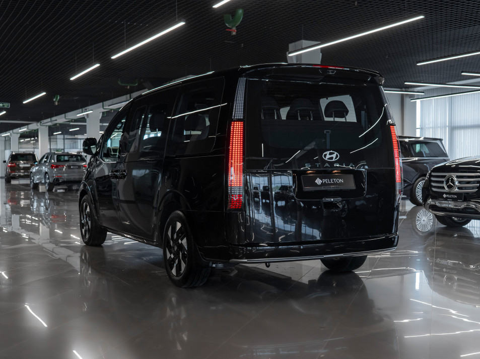 Автомобиль с пробегом Hyundai Staria в городе Москва ДЦ - PELETON ELECTRO