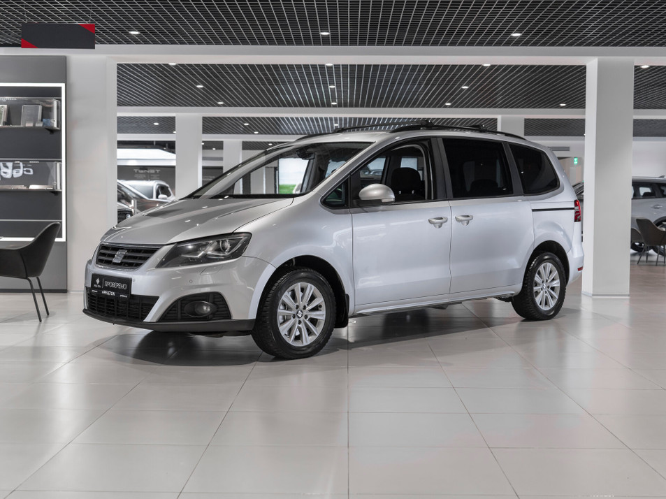 Автомобиль с пробегом Seat Alhambra в городе Москва ДЦ - PELETON Юг